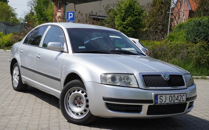 Skoda Superb cena 4999 przebieg: 256000, rok produkcji 2005 z Katowice małe 562